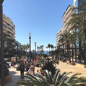 https://beach-front-apartment-1st-line.1costadelsol.com