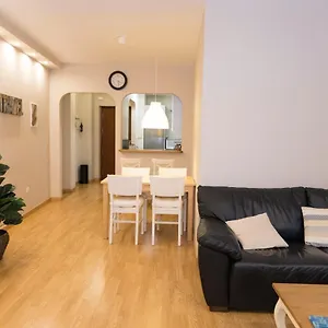 https://confort-y-bienestar-centro-malaga.hotelsinnerja.org